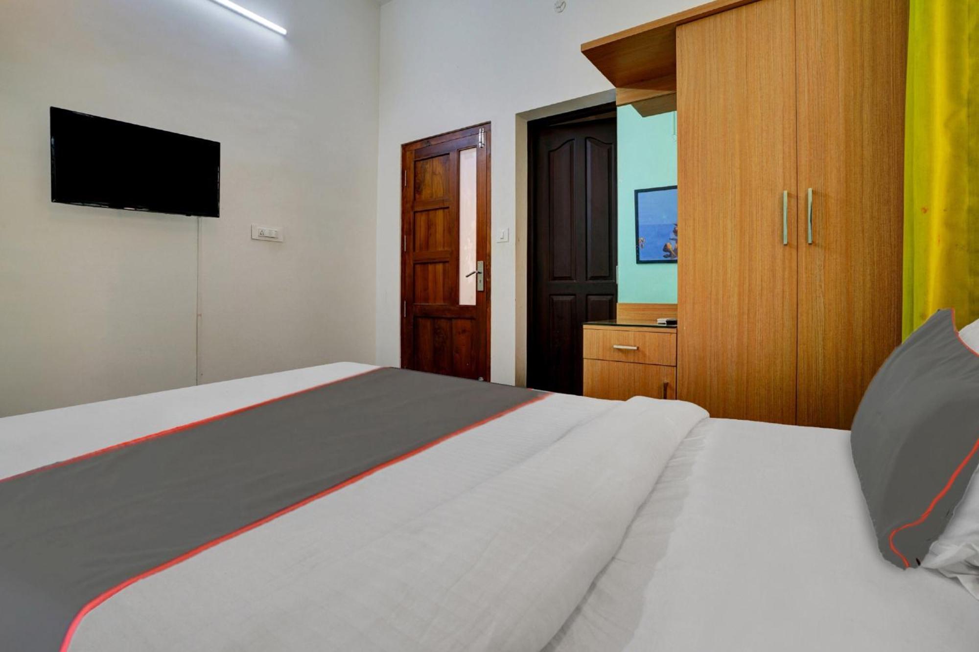 Collection O 81026 Suqoon Premium Stays Kochi Bagian luar foto